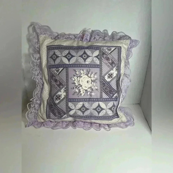Vintage Cottage-core Lace Embroidered/ Quilted Pillow - Picture 6 of 6